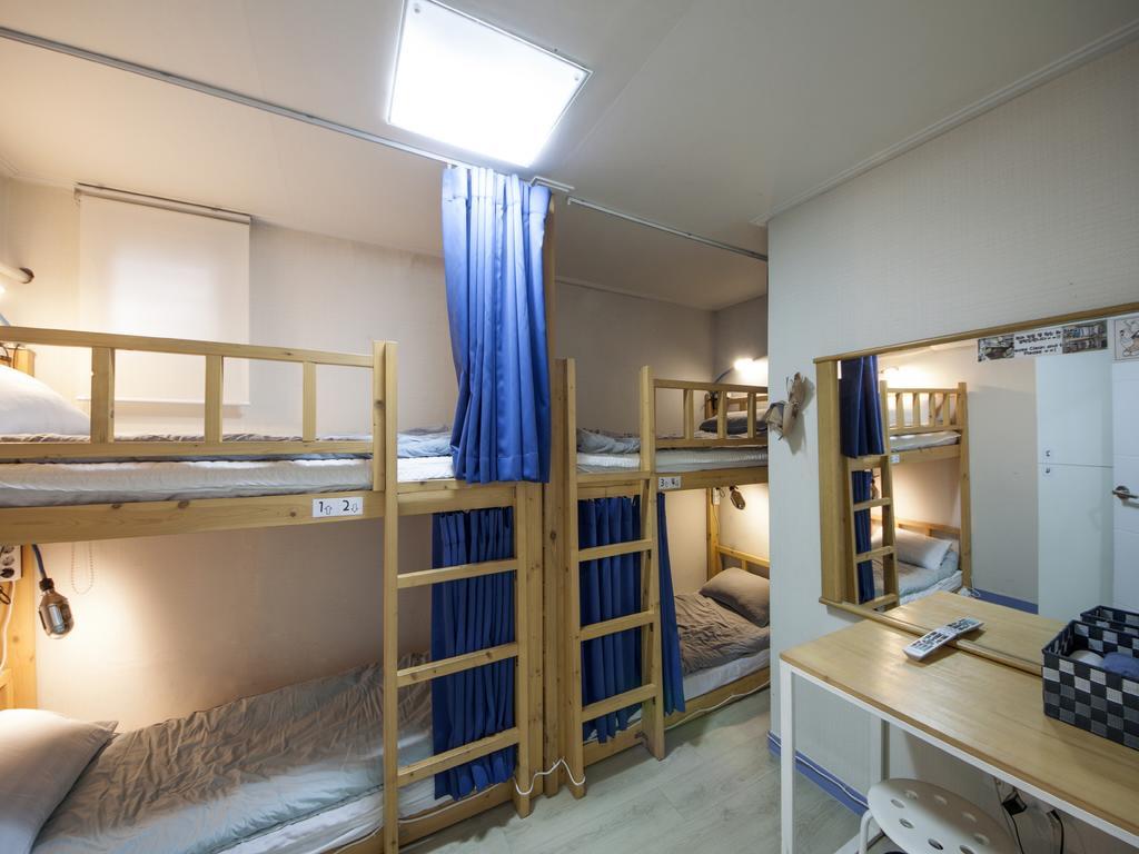 Hostel Lazy Fox Den *
