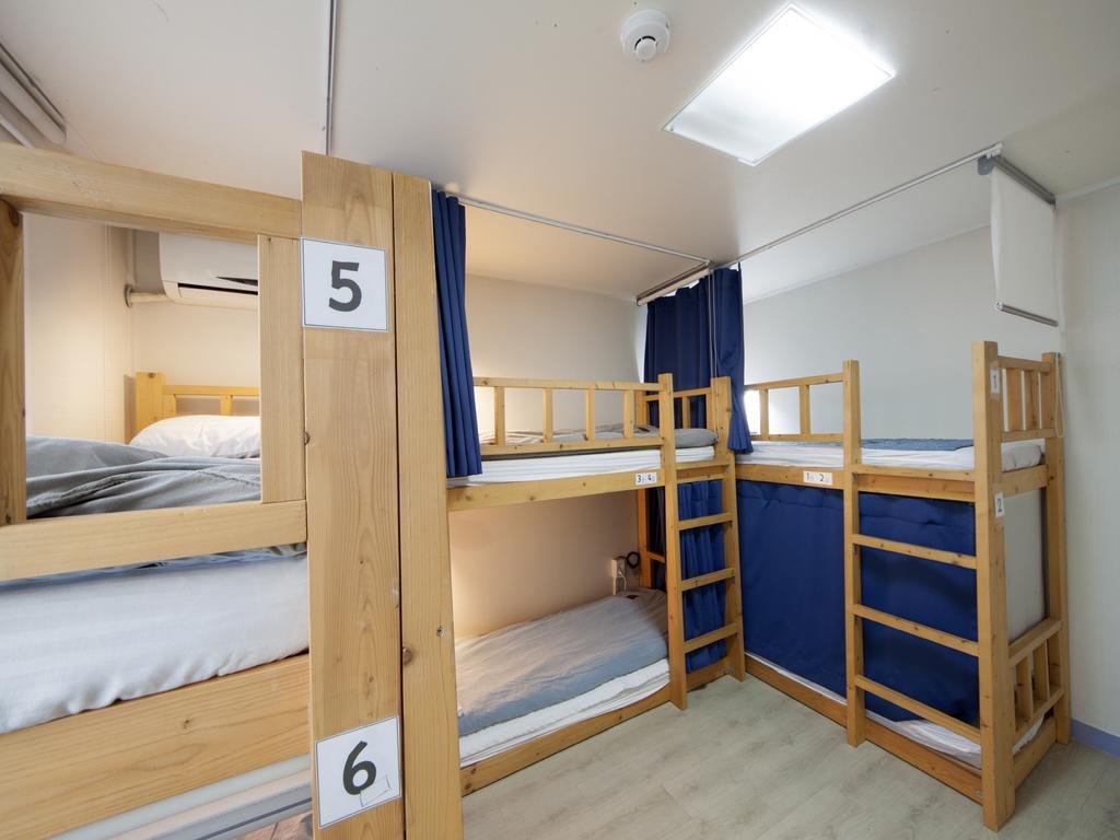 Hostel Lazy Fox Den *