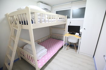 Hostel Lazy Fox Den