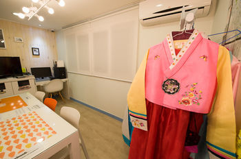Hostel Lazy Fox Den